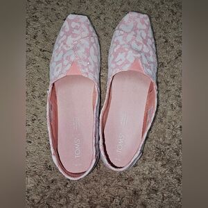 Pink leopard Toms sz 10